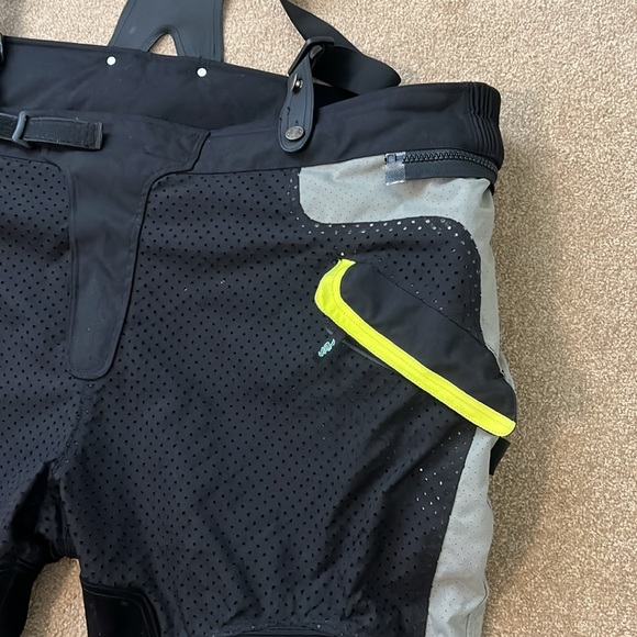 Big &Tall Men’s Motorcycle Pants w/suspenders - Picture 3 of 14